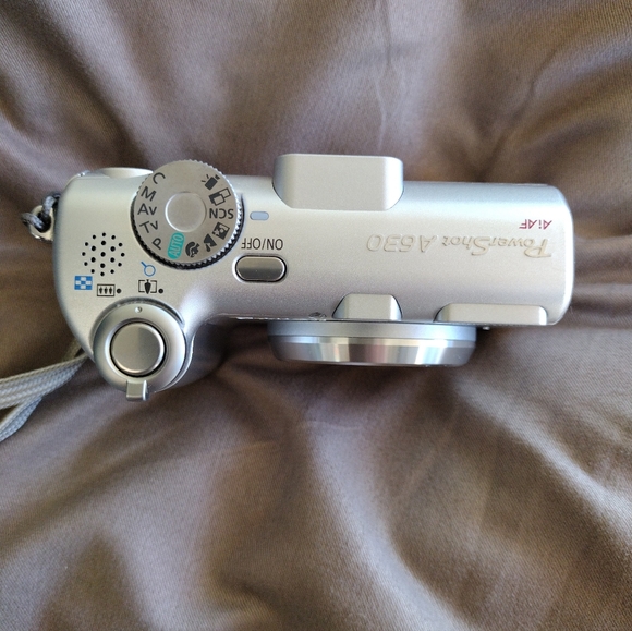 Canon PowerShot A630 Silver Camera - Picture 15 of 16